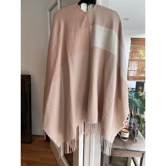 Soia & Kyo Woven Miku-S Scarfigan w/Fringe, One Size - Picture 11 of 11